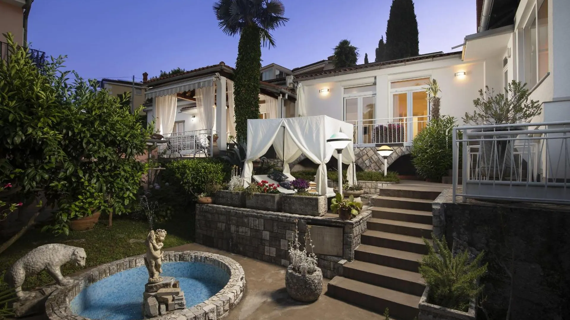Villa Nika With Sea View And Charming Garden Near Opatija